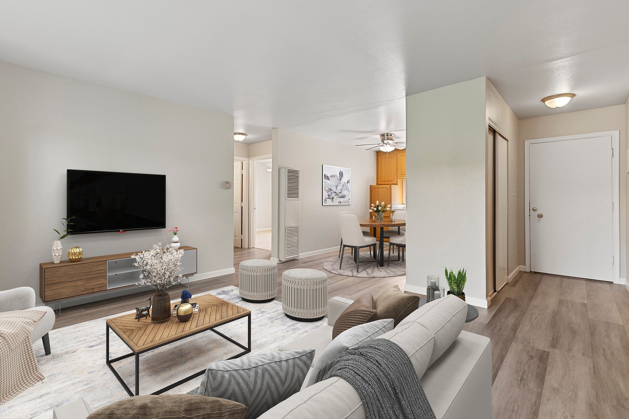 Whispering Oaks Apartments photo 4
